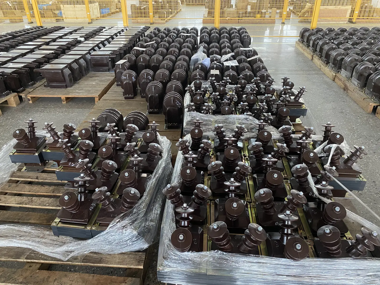 Indoor instrument transformers arranged in a warehouse